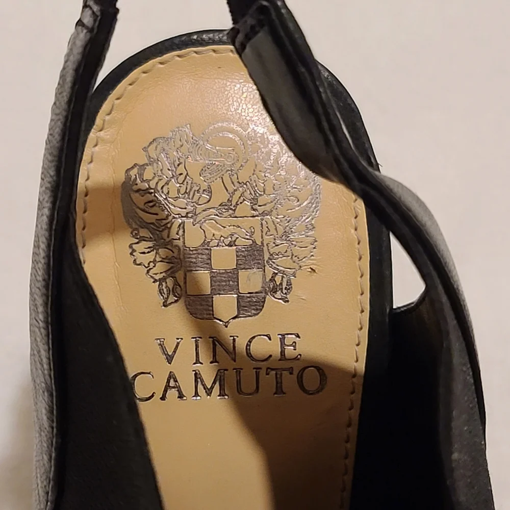 Vince Camuto vince camuto